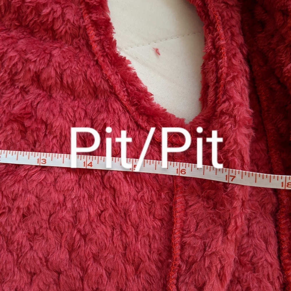 Fleece  Boutique Vest - Picture 10 of 10